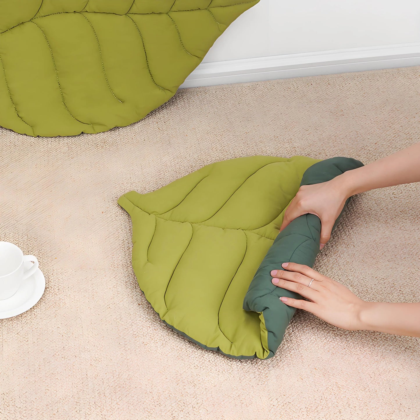 Pet Sleeping Pad - Leaf Design Mat